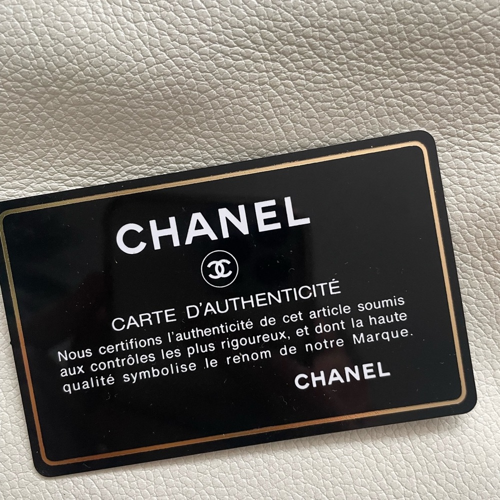 Authentic CHANEL shoulder bag - Picture 4 of 6